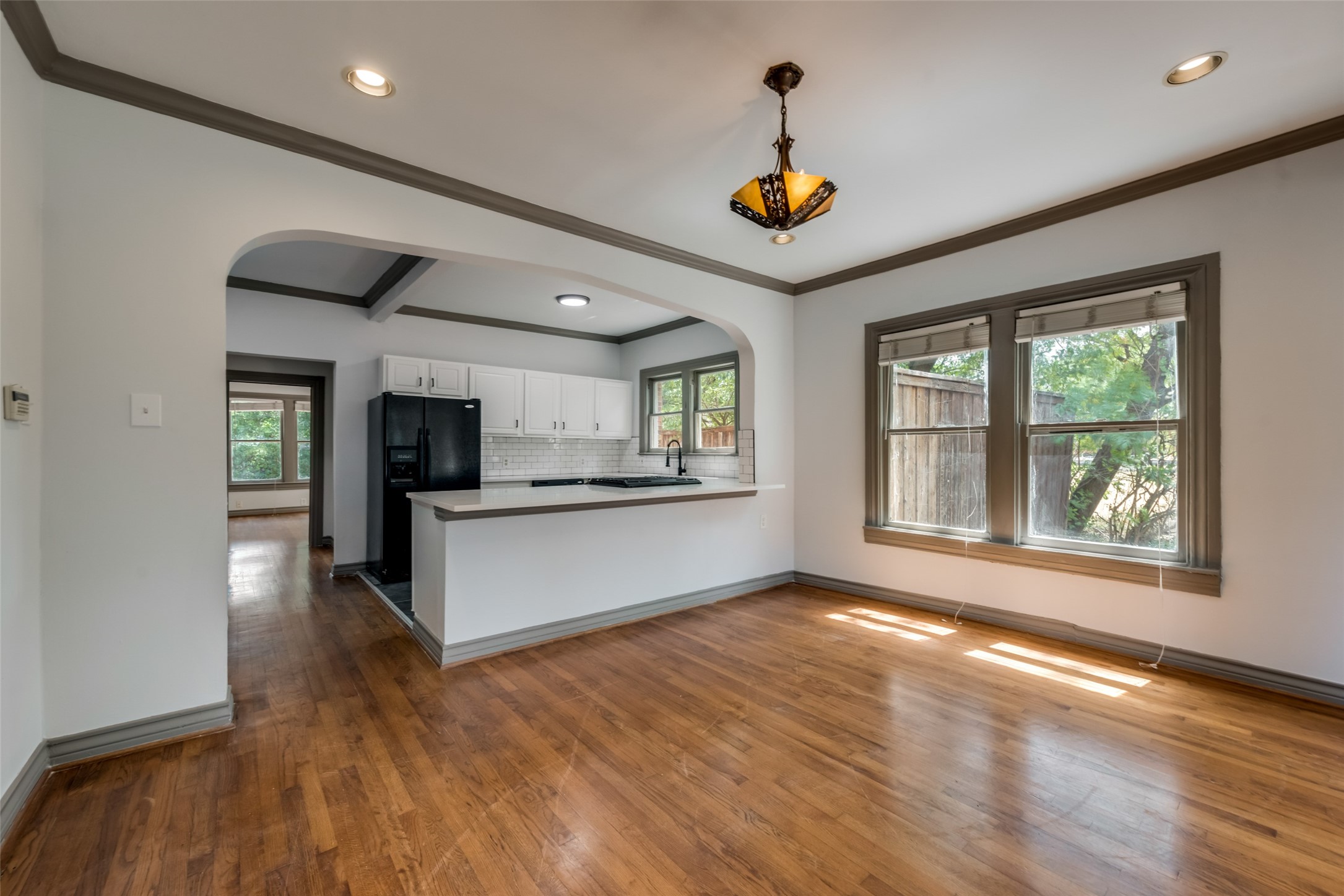 4512 Swiss Avenue Dallas TX 75204