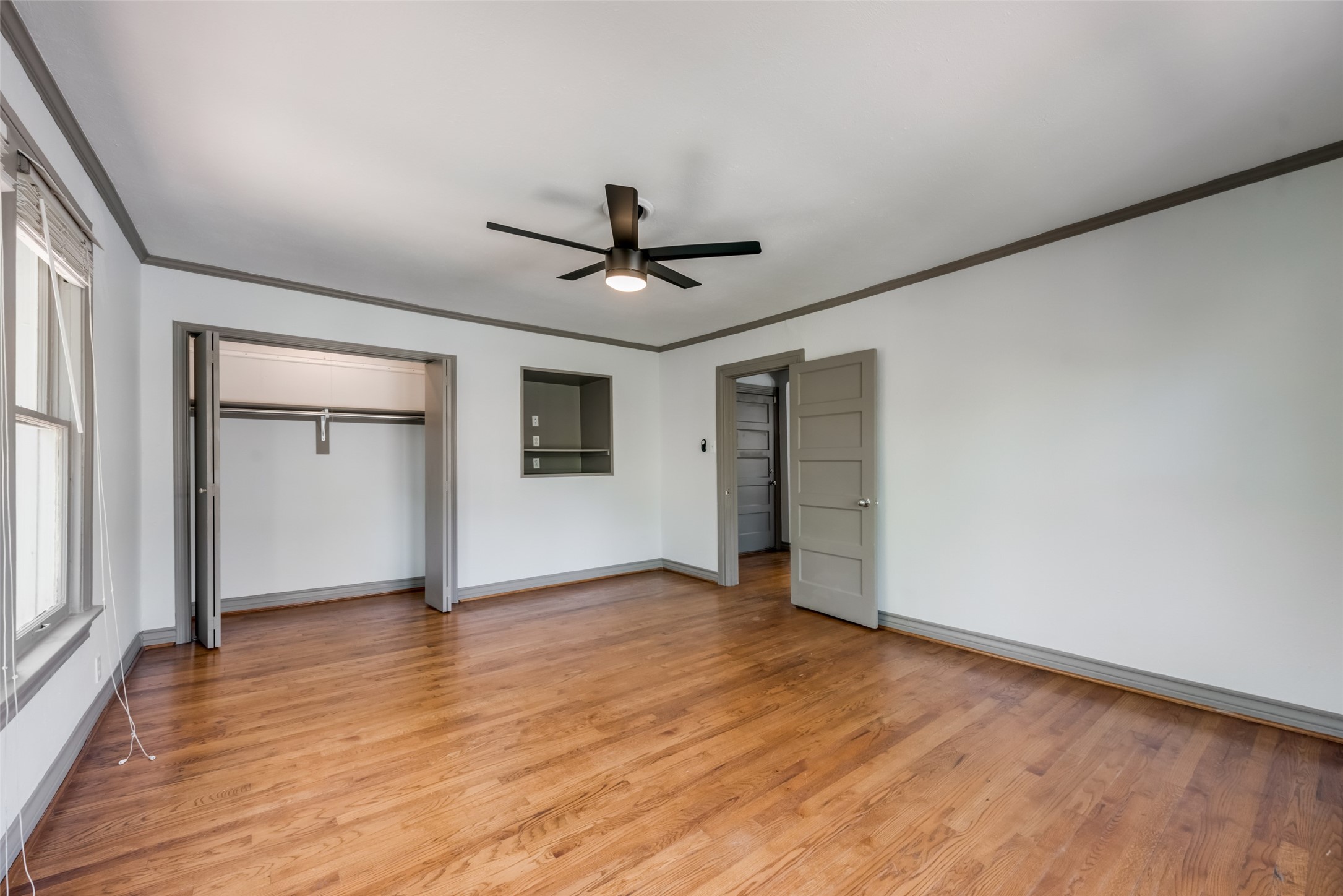 4512 Swiss Avenue Dallas TX 75204