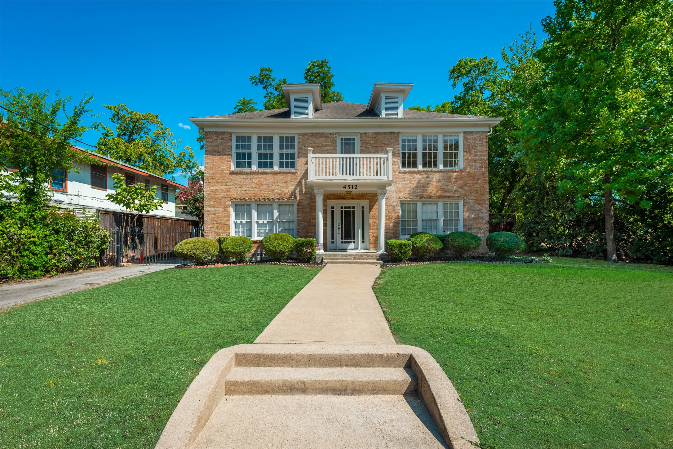 4512 Swiss Avenue Dallas TX 75204