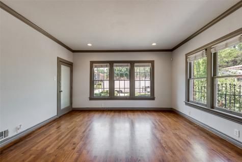4512 Swiss Avenue Dallas TX 75204