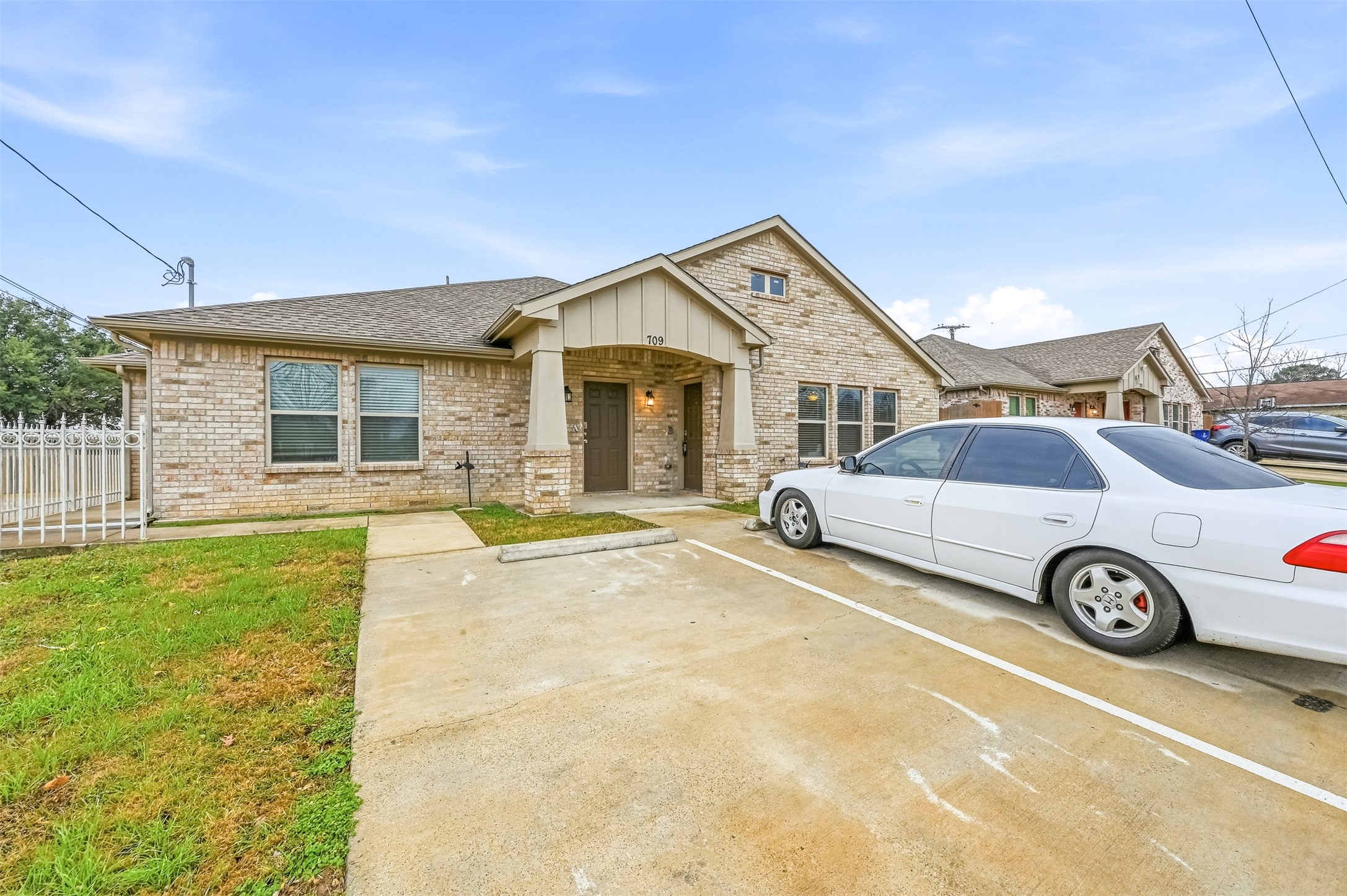 709 W Madison Street Ennis TX 75119