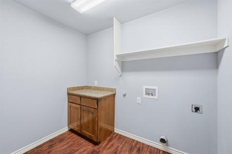 709 W Madison Street Ennis TX 75119