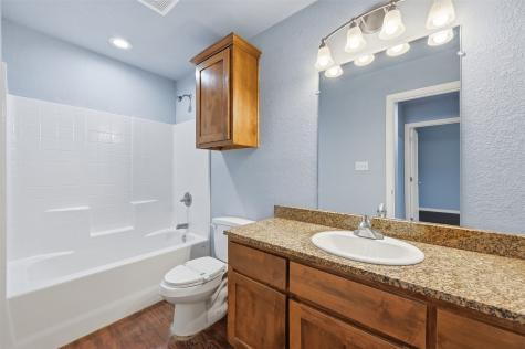 709 W Madison Street Ennis TX 75119