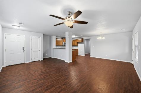 709 W Madison Street Ennis TX 75119