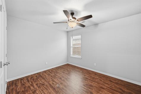 709 W Madison Street Ennis TX 75119