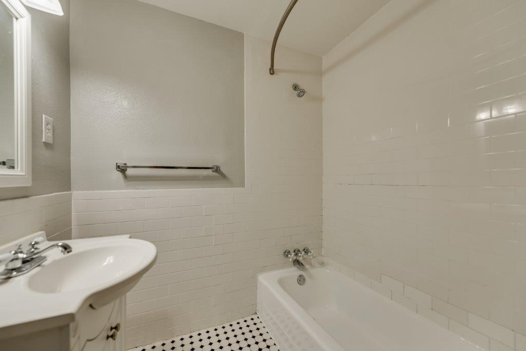 5833 Velasco Avenue Dallas TX 75206