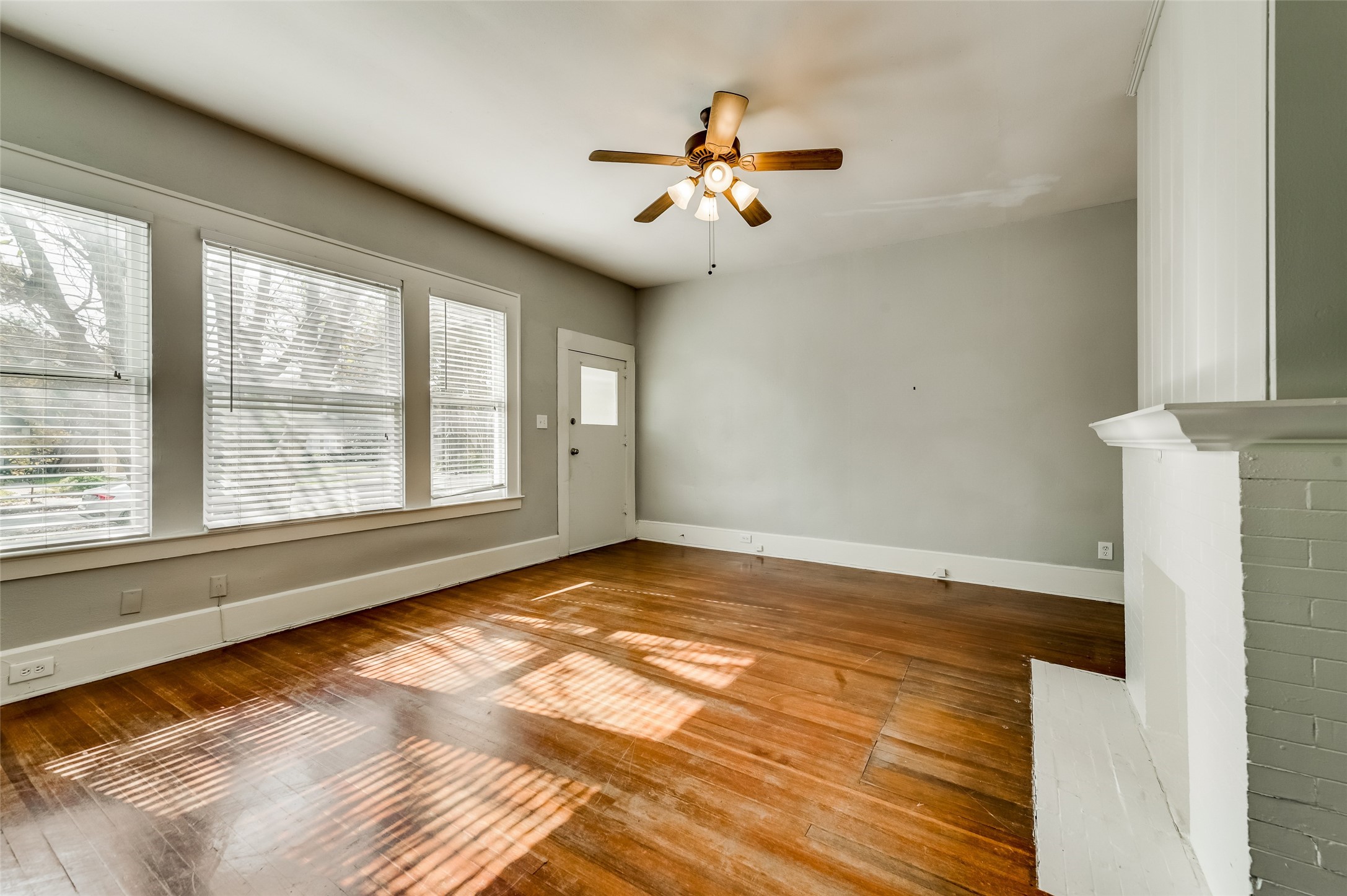5833 Velasco Avenue Dallas TX 75206