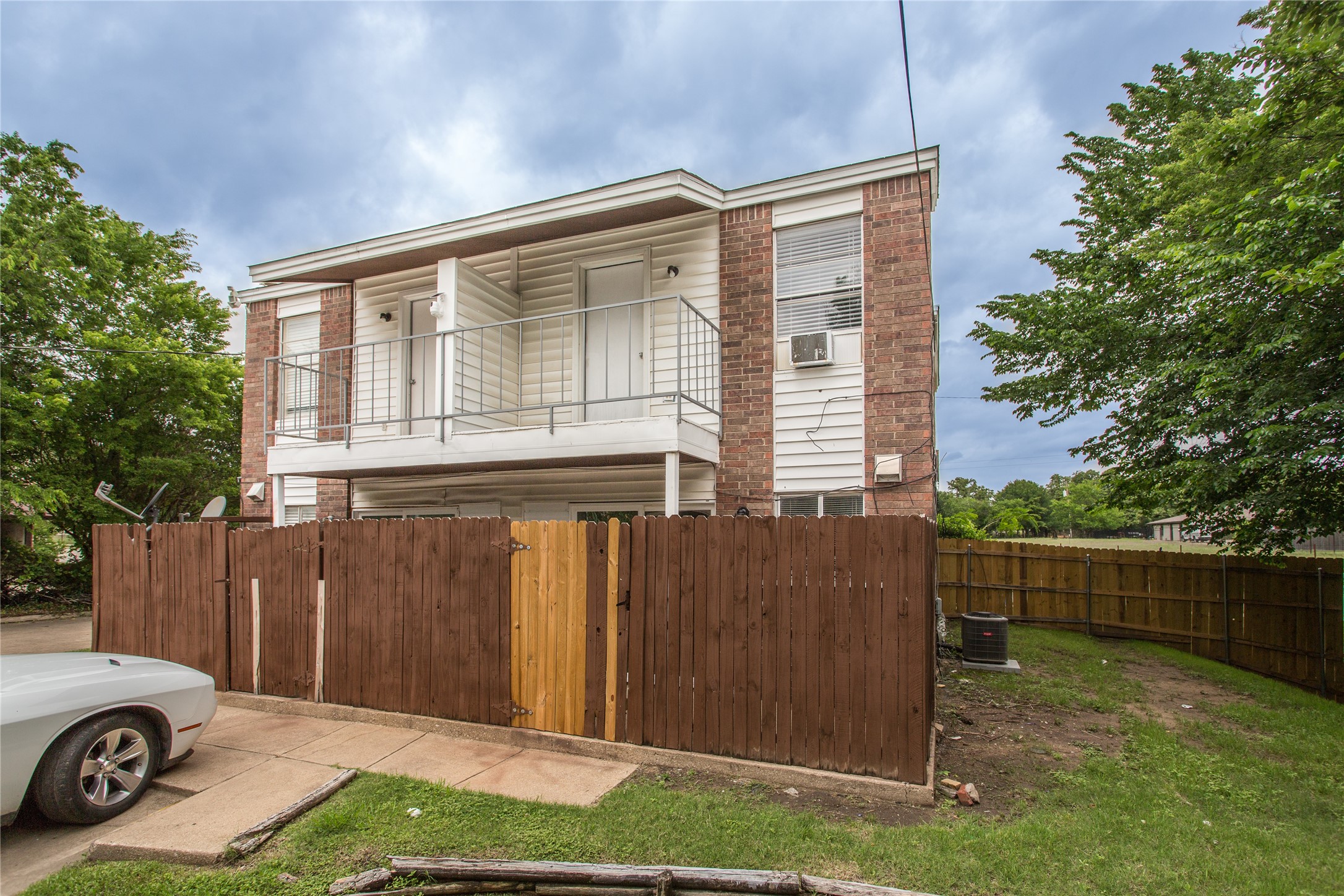 6828 Brentwood Stair Road Fort Worth TX 76112