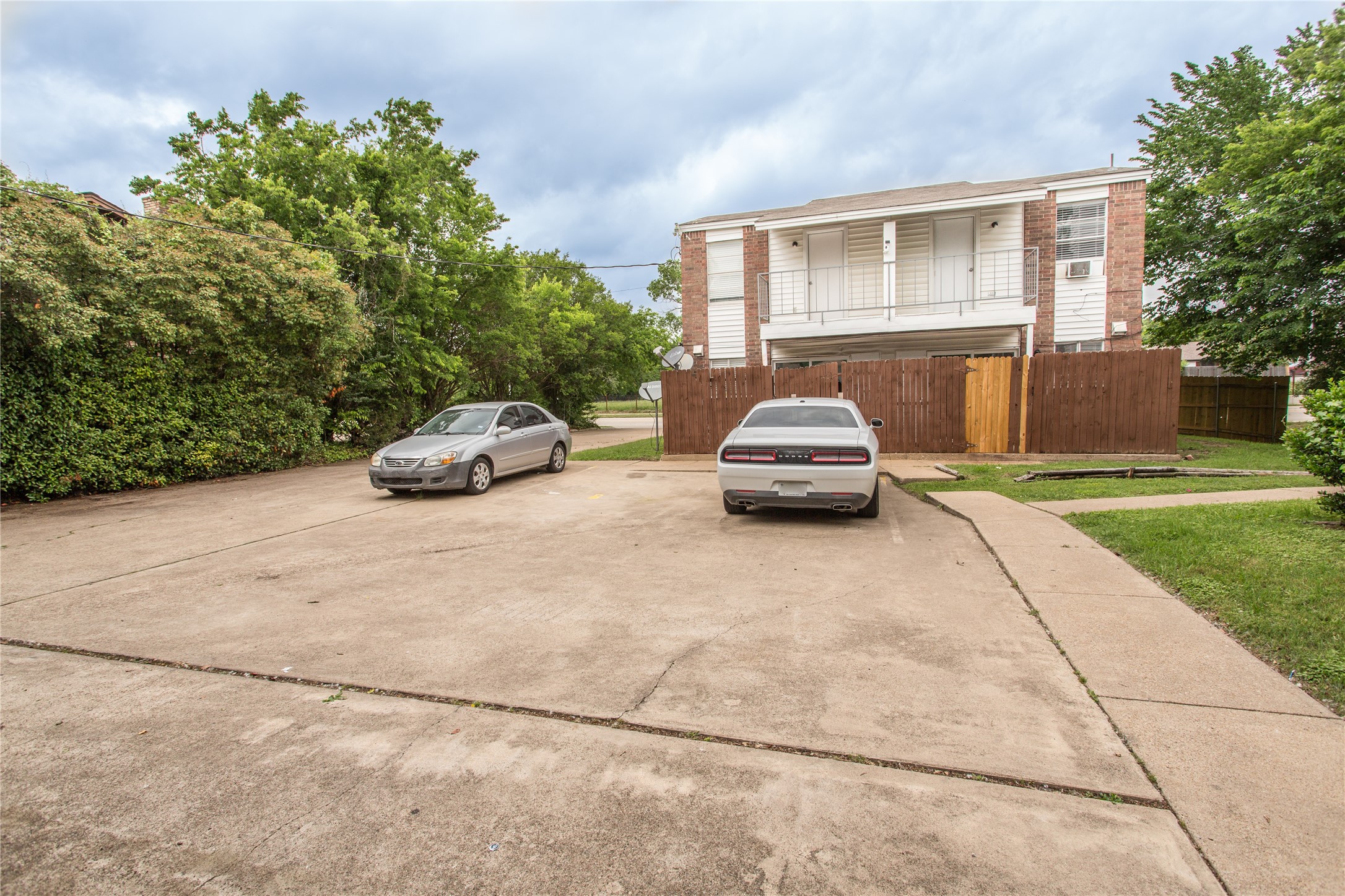 6828 Brentwood Stair Road Fort Worth TX 76112