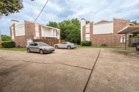 6828 Brentwood Stair Road Fort Worth TX 76112