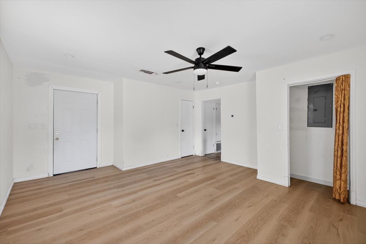 724 S Elm Street Sherman TX 75090