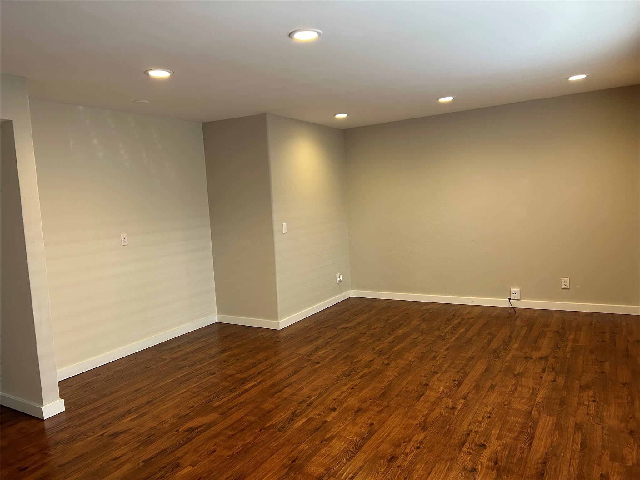 3811 Holland Avenue Dallas TX 75219