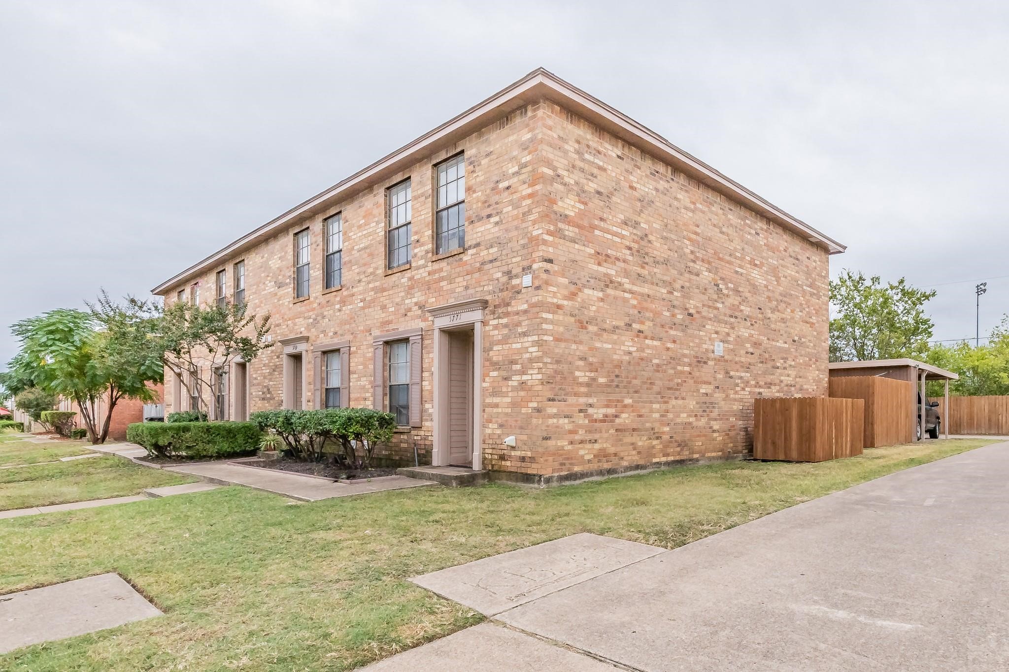5765 Shadydell Drive Fort Worth TX 76135