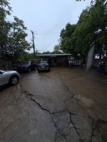 311 N Montreal Avenue Dallas TX 75208