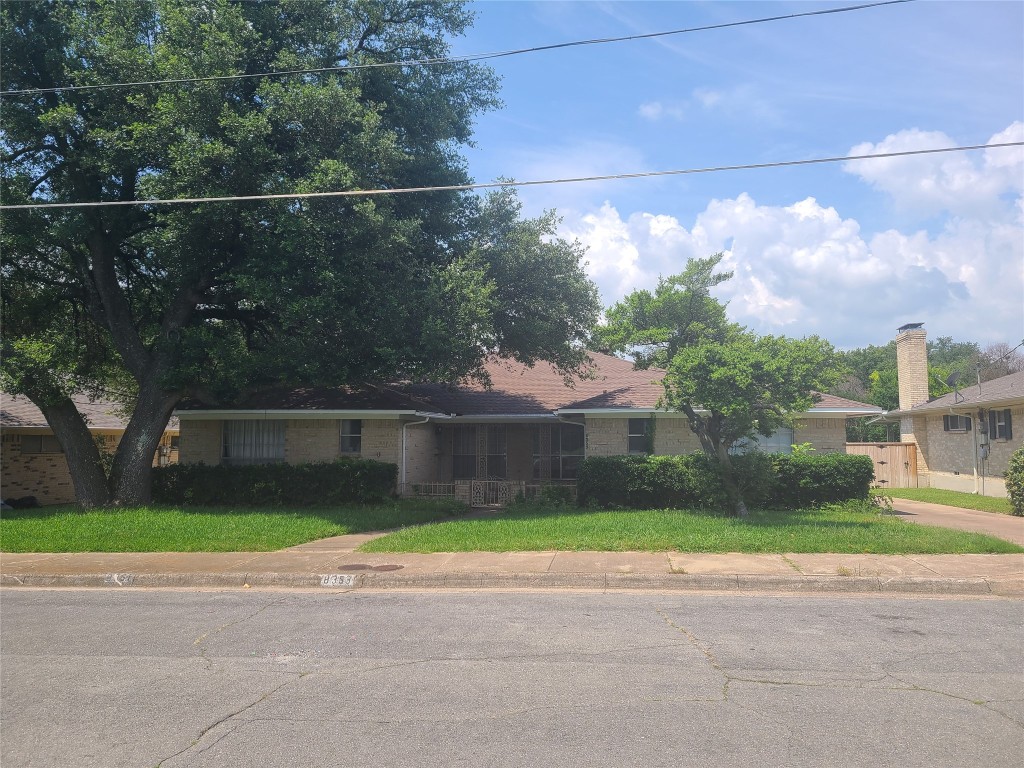 8351 Lullwater Drive Dallas TX 75218