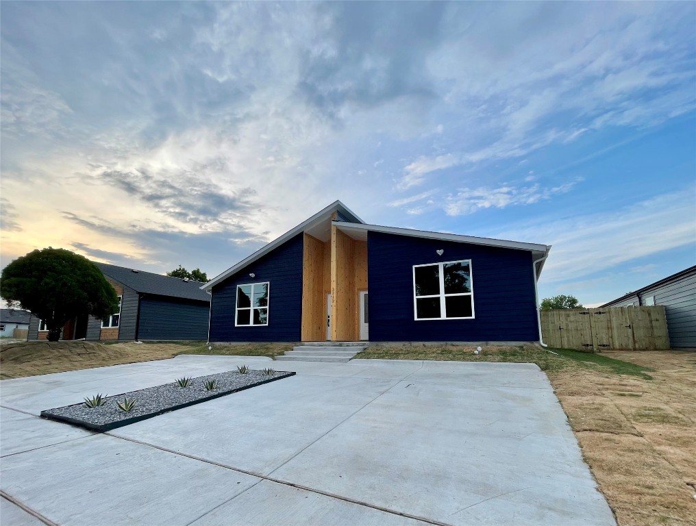2212 Church Street Greenville TX 75401