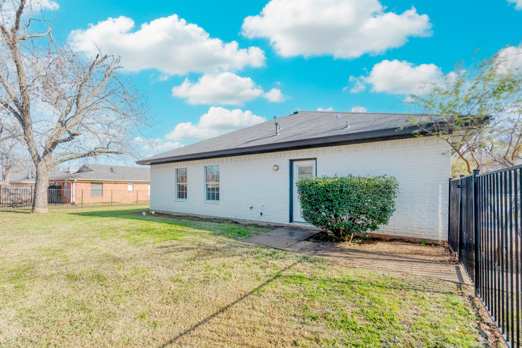 216 & 220 E Walcott Street Pilot Point TX 76258
