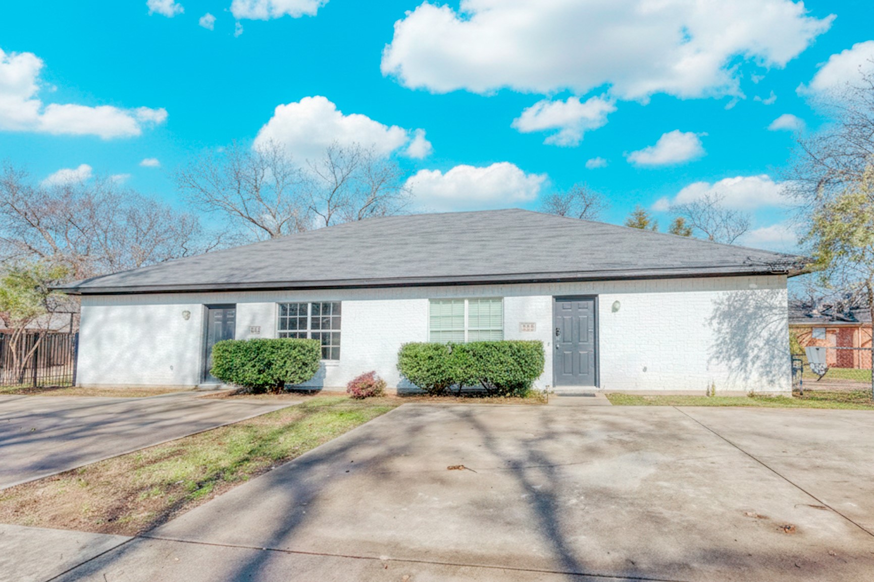 216 & 220 E Walcott Street Pilot Point TX 76258