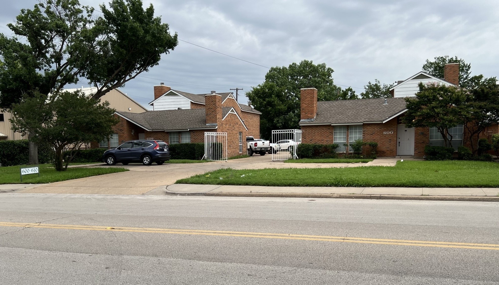 606 Irby Lane Irving TX 75061