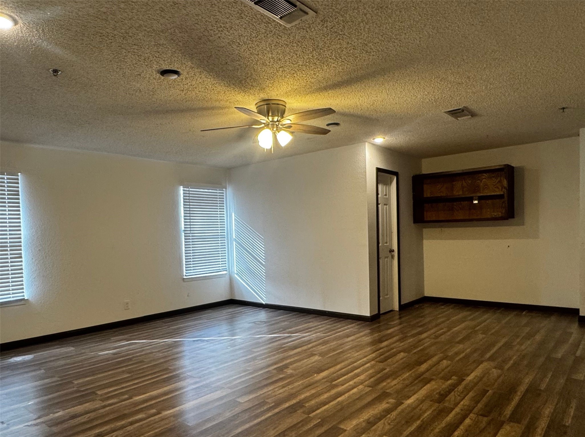 1905 E Price Street Paris TX 75460
