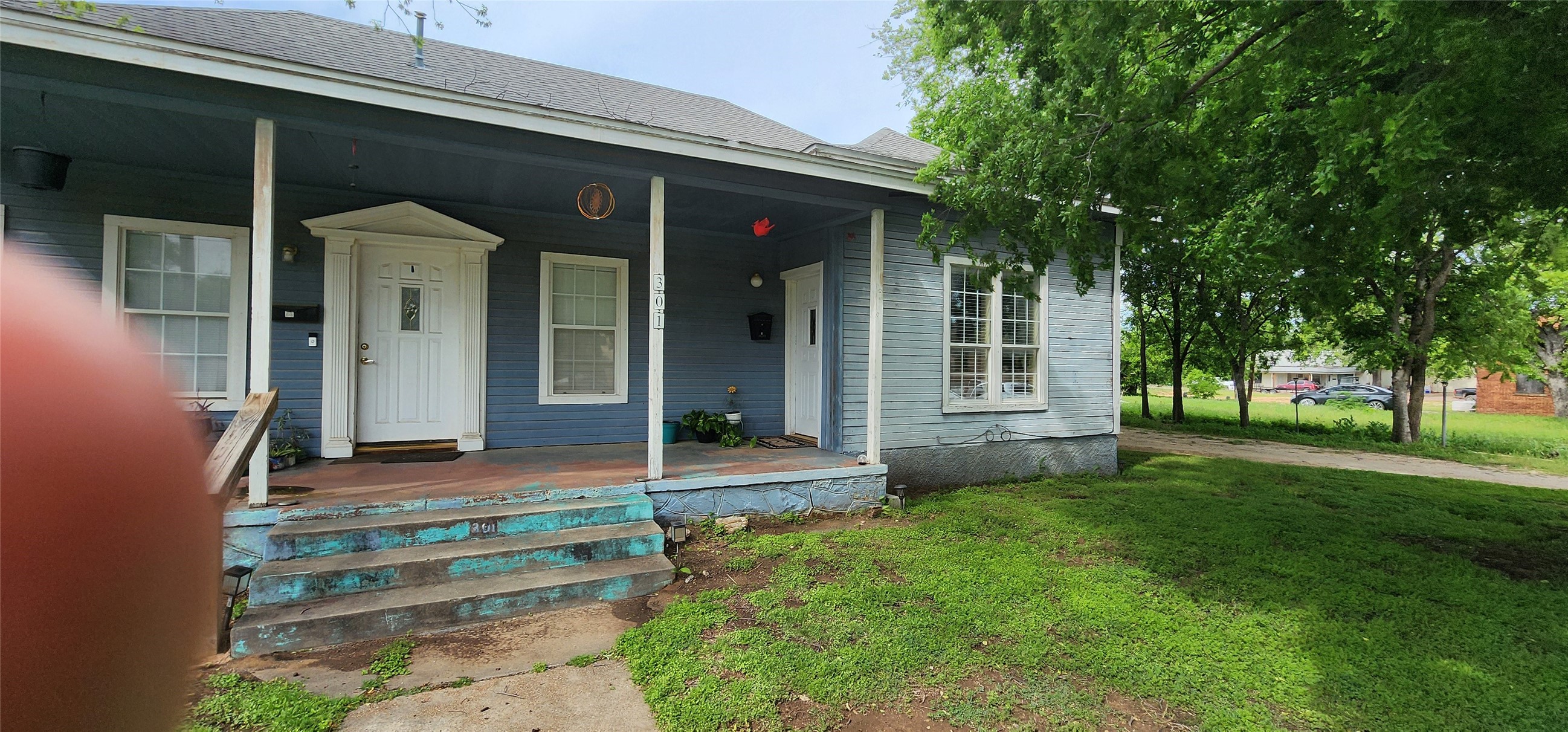 301 W Patterson Street W Eastland TX 76448