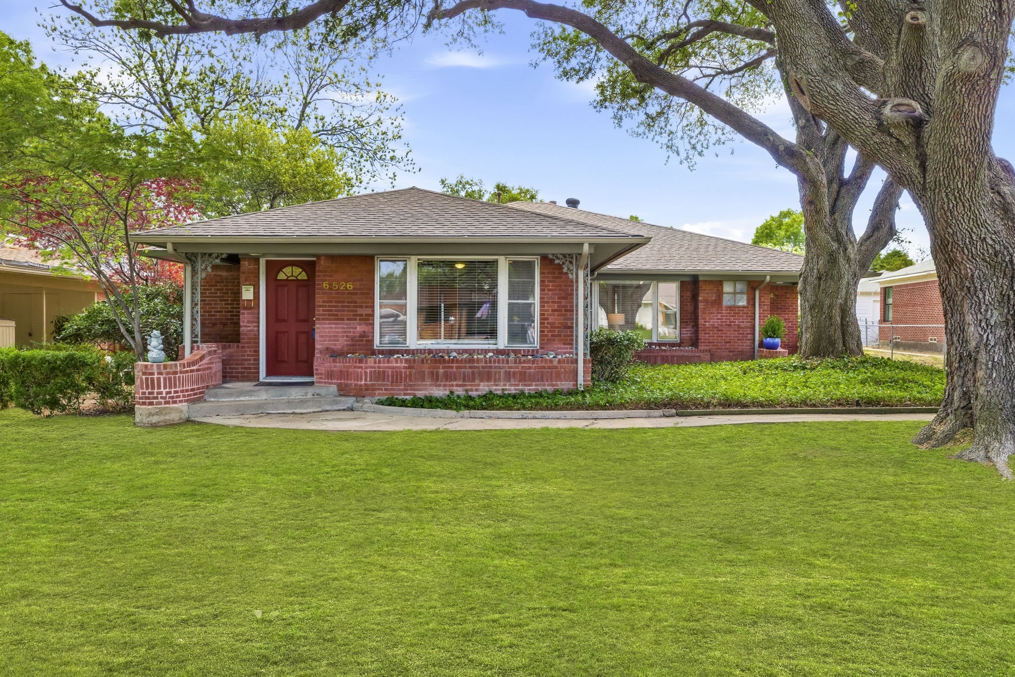 6524 Ravendale Lane Dallas TX 75214