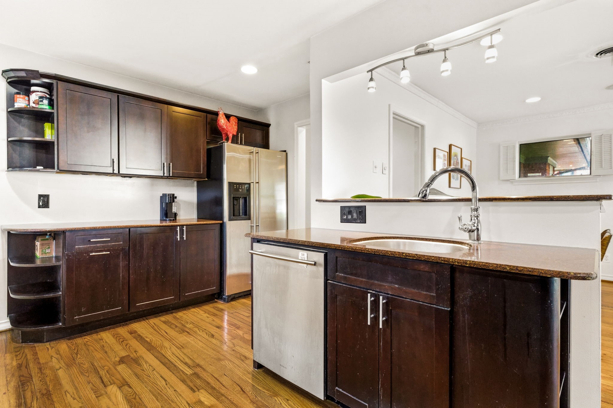 6524 Ravendale Lane Dallas TX 75214