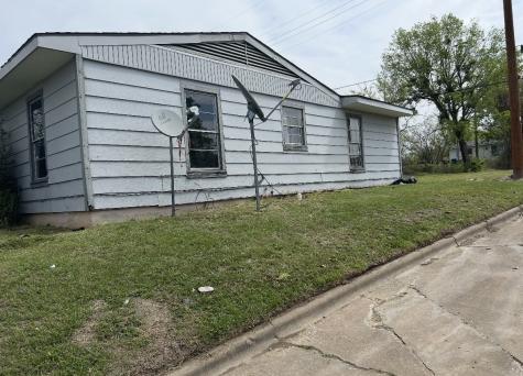 63 Mundt Street Denison TX 75020