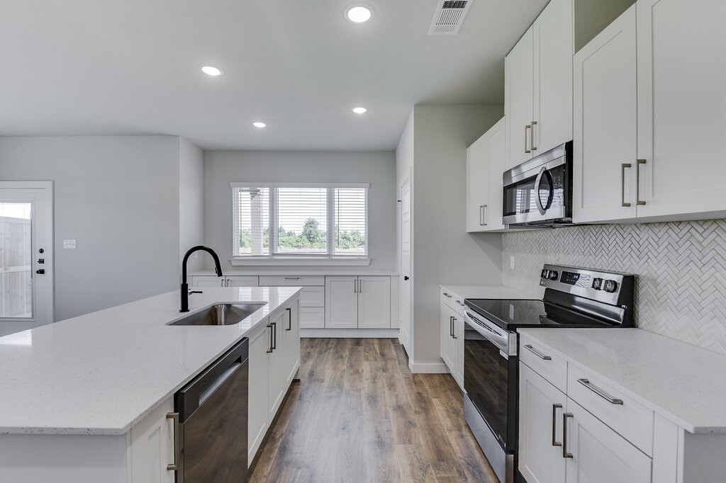 4405-4407-4409 Clovis Court Midlothian TX 76065