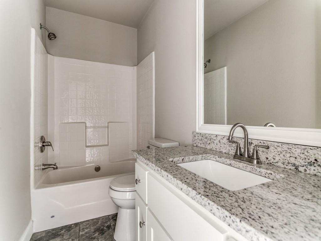 391 E Main Street Lewisville TX 75057