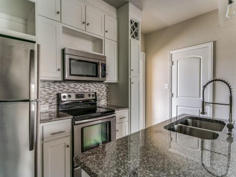 391 E Main Street Lewisville TX 75057