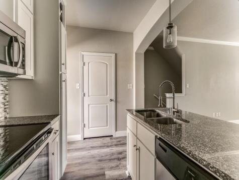 391 E Main Street Lewisville TX 75057