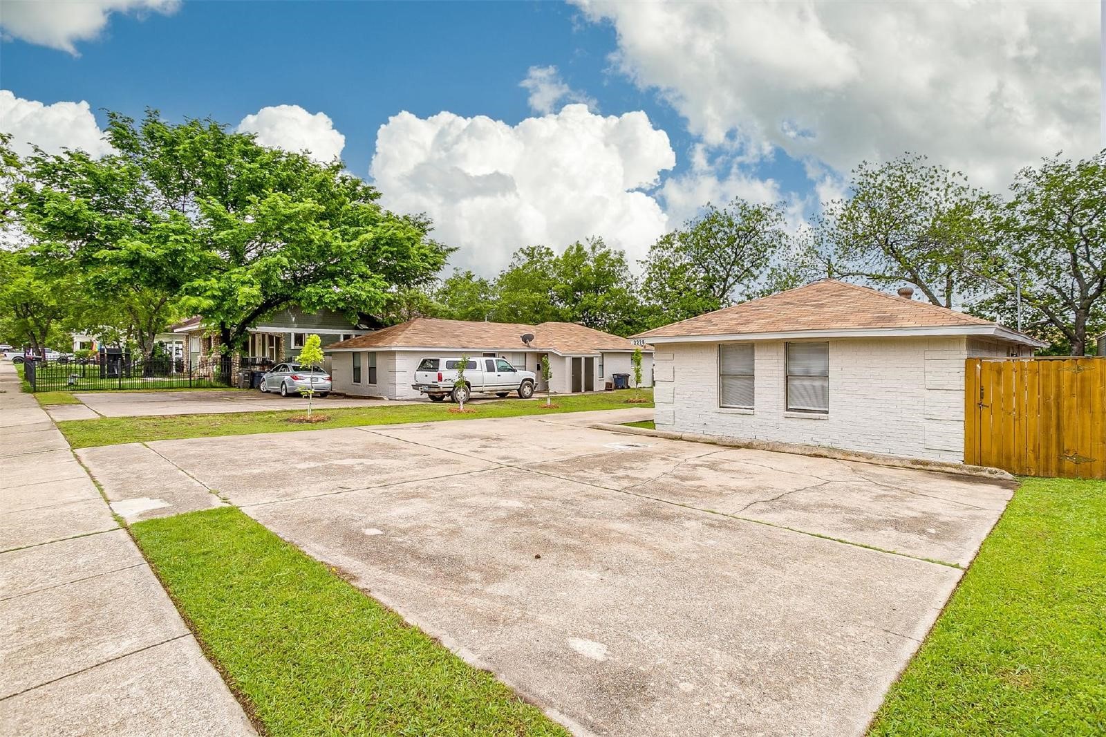 2230 Washington Avenue Fort Worth TX 76110