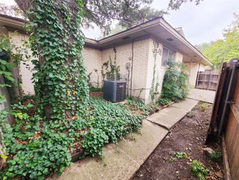 7434 Brentcove Circle Dallas TX 75214