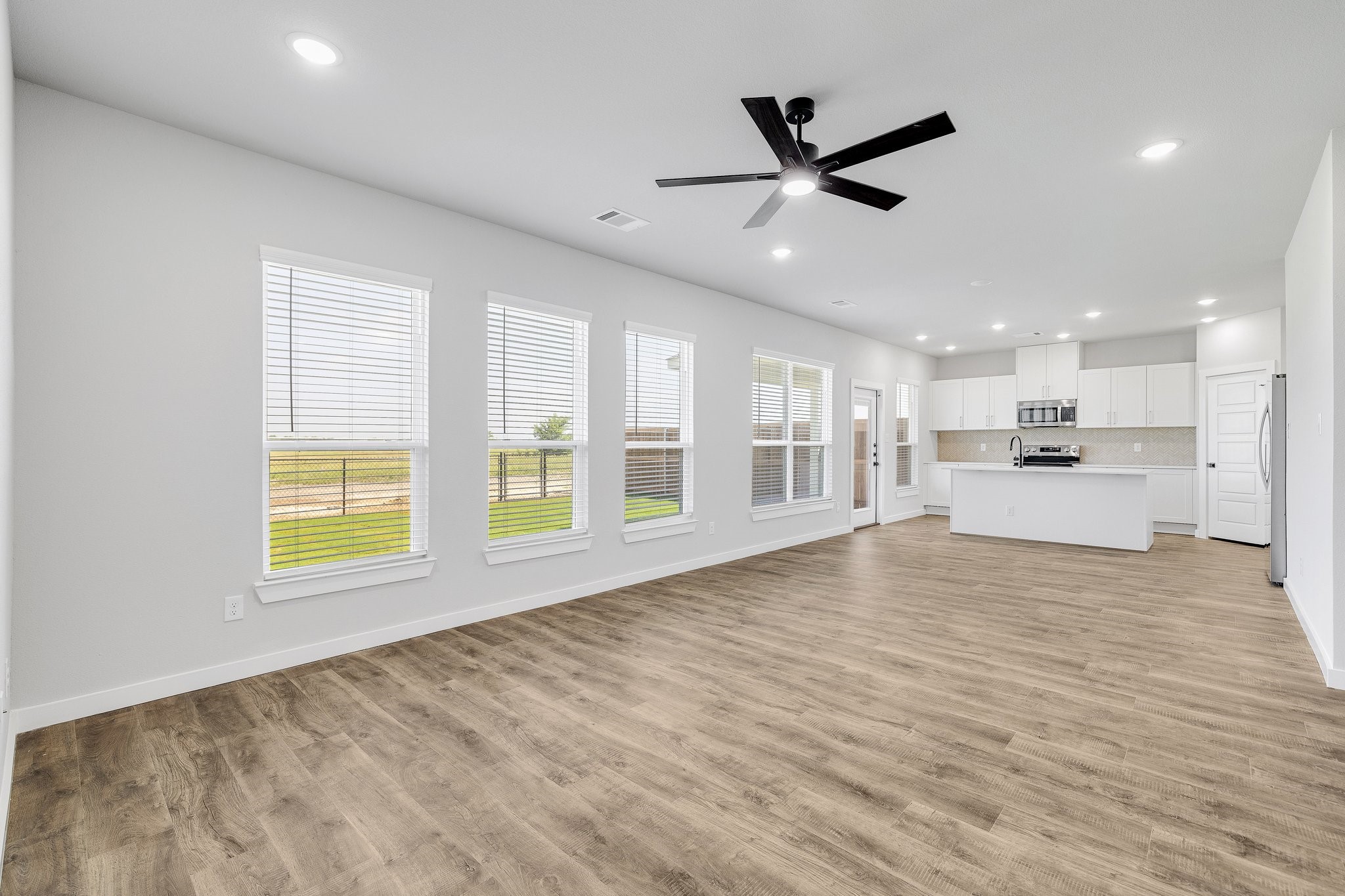 4027-4029 Clovis Street Midlothian TX 76065