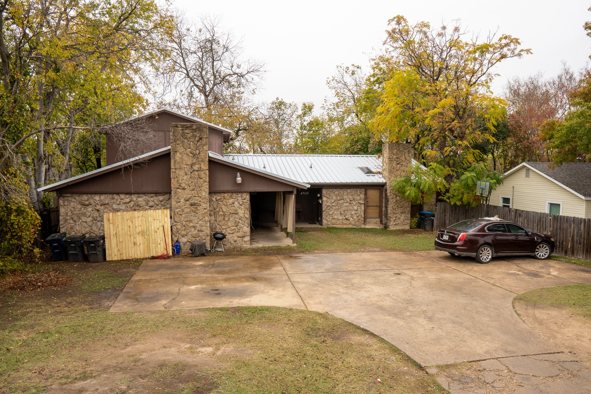4910 Lovell Avenue Fort Worth TX 76107