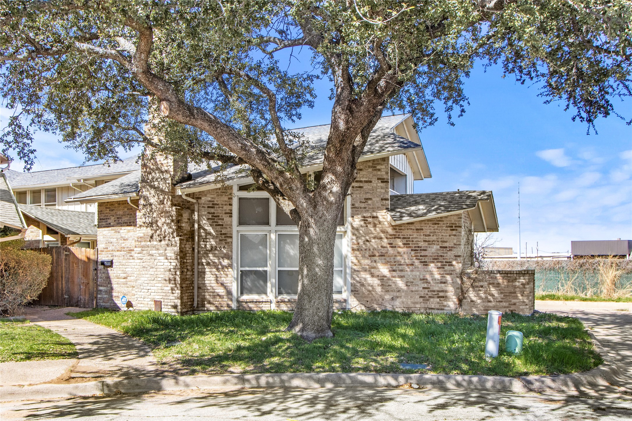 2200 Seville Court Dalworthington Gardens TX 76013