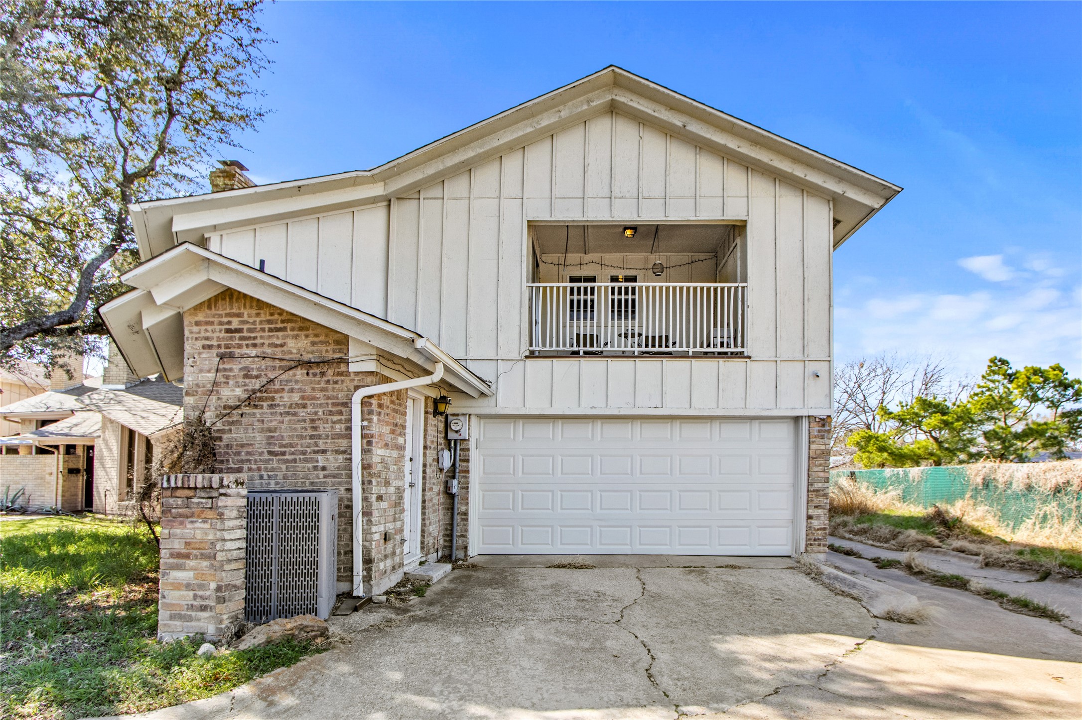 2200 Seville Court Dalworthington Gardens TX 76013