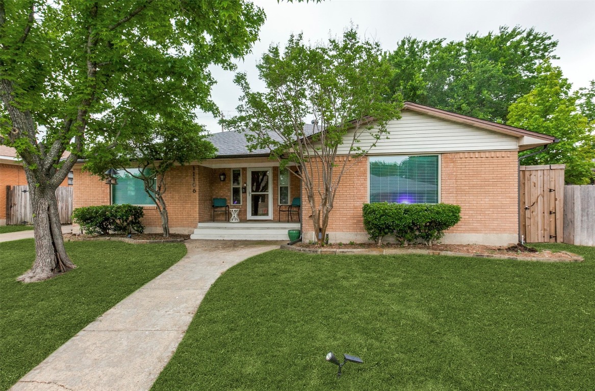 11104 Wyatt Street Dallas TX 75218