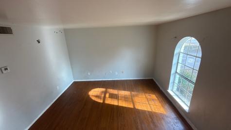 1907 Nolen Court Arlington TX 76012