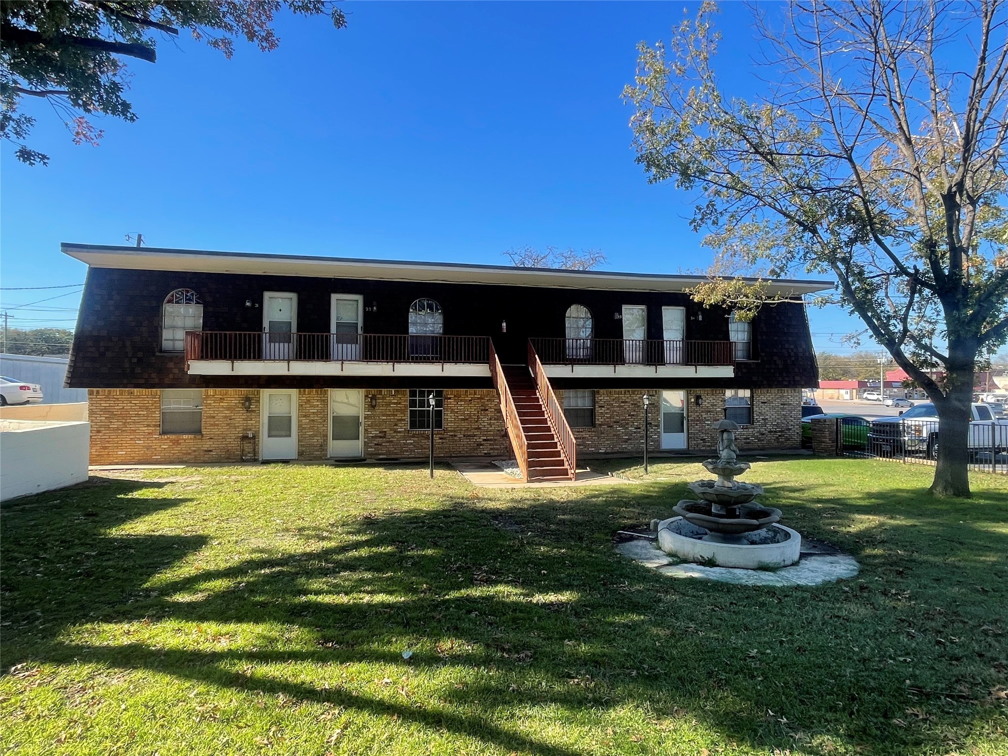 106 E Josephine Avenue Weatherford TX 76086