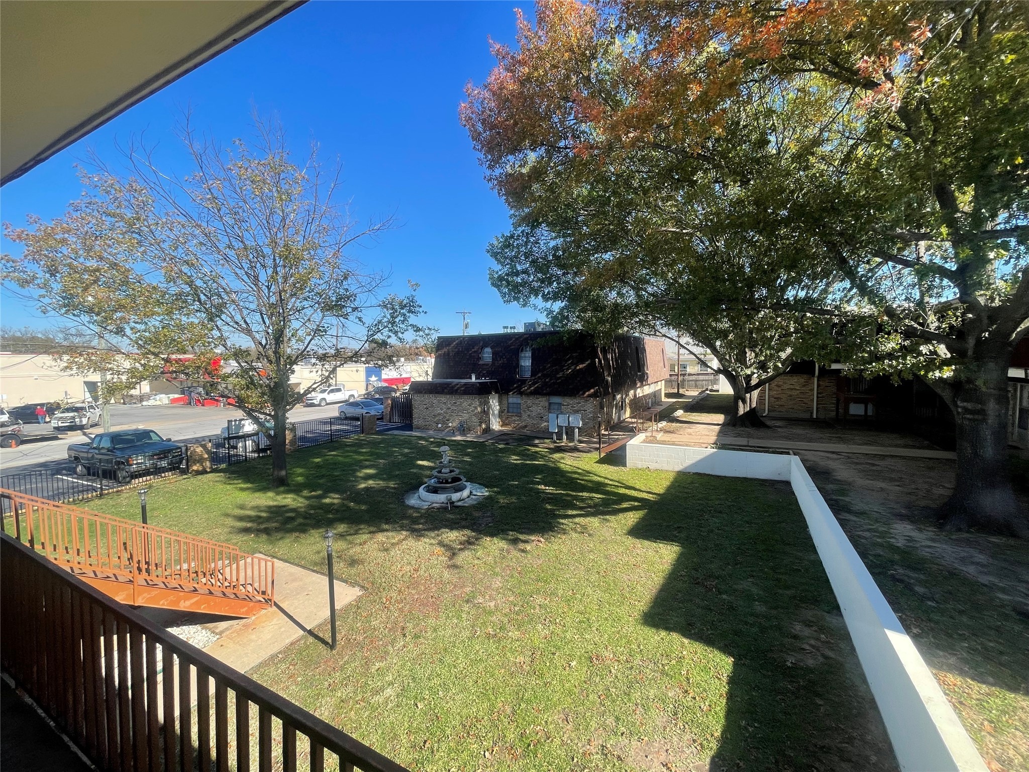 106 E Josephine Avenue Weatherford TX 76086