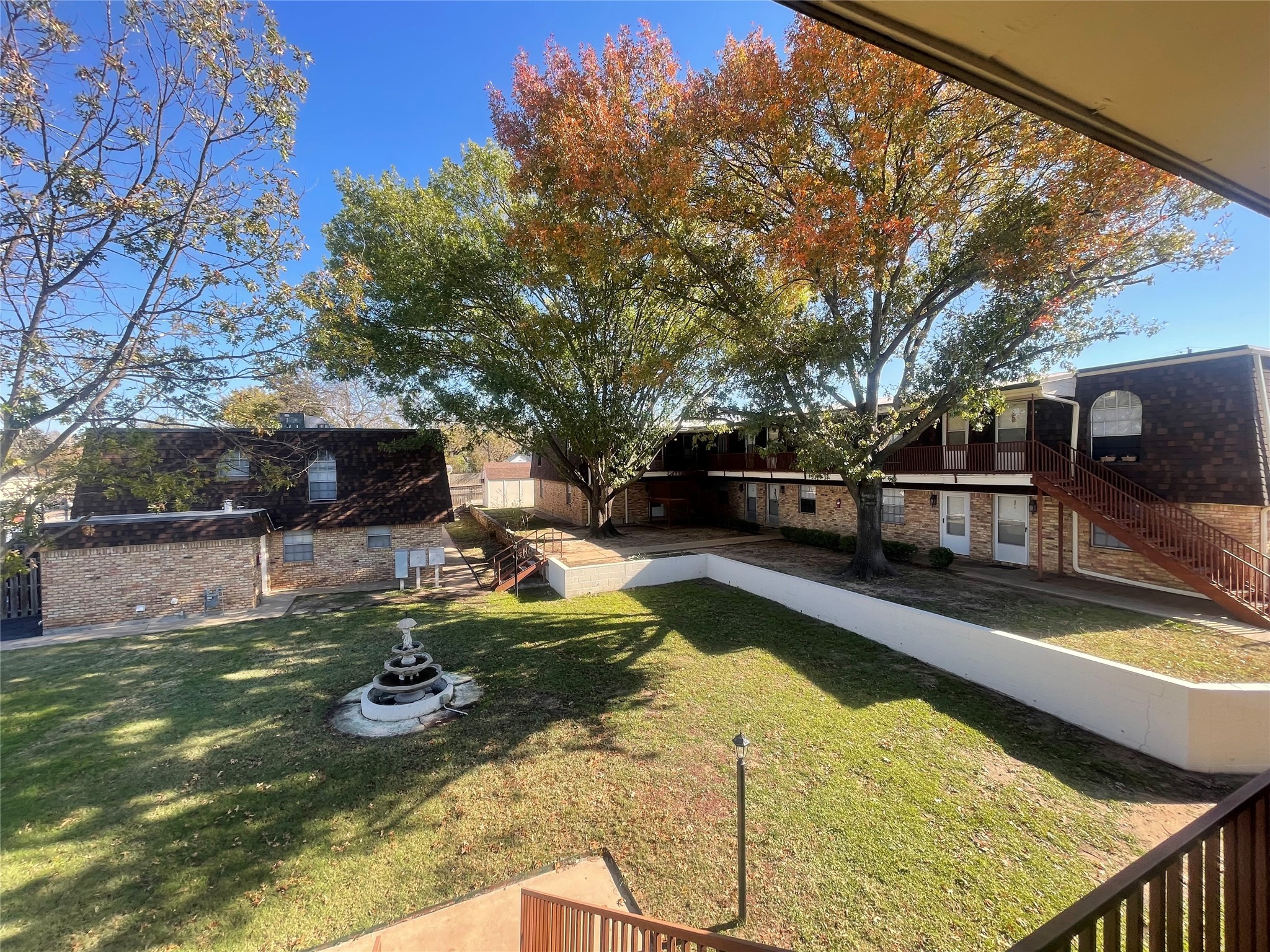 106 E Josephine Avenue Weatherford TX 76086