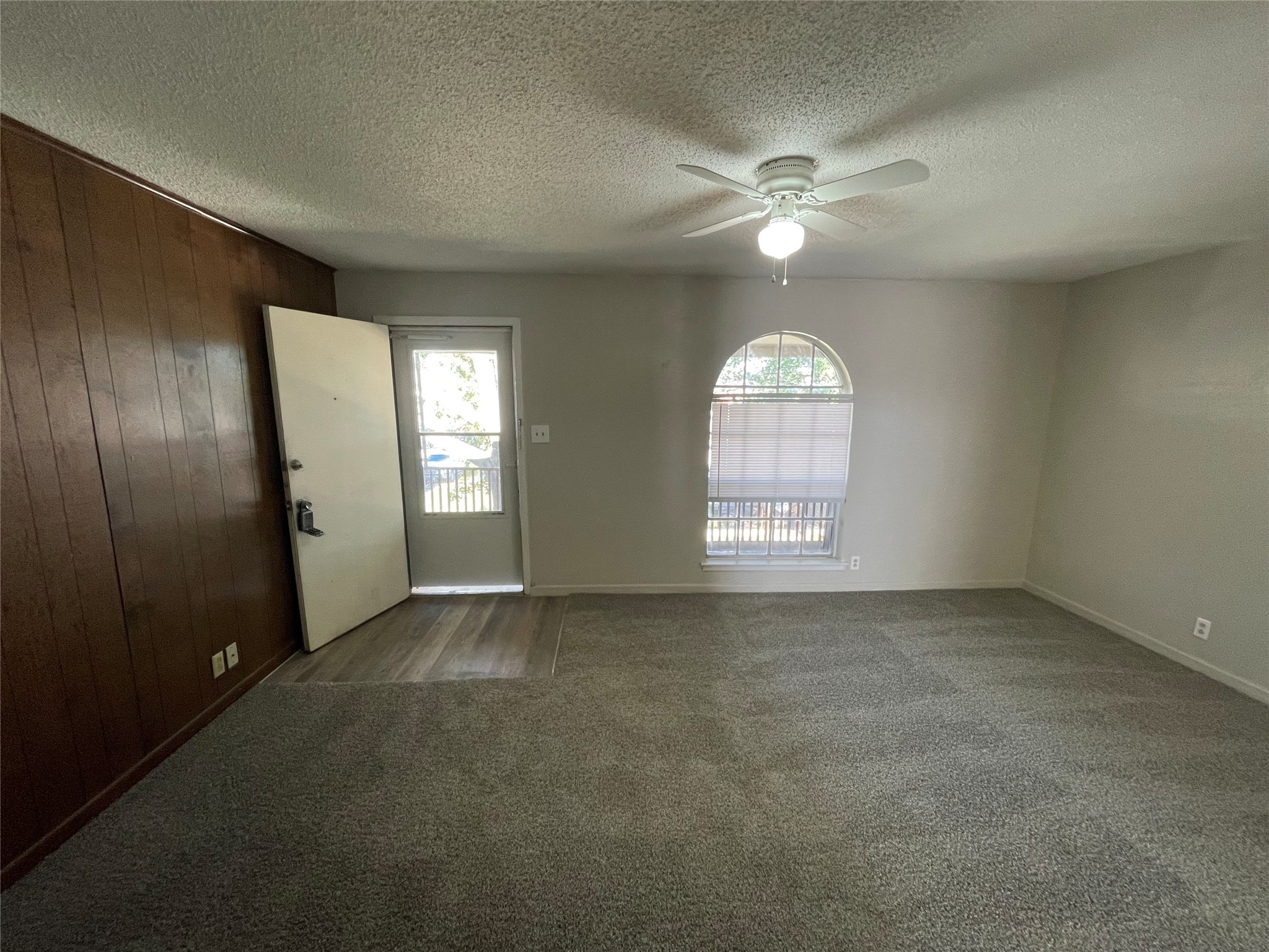 106 E Josephine Avenue Weatherford TX 76086