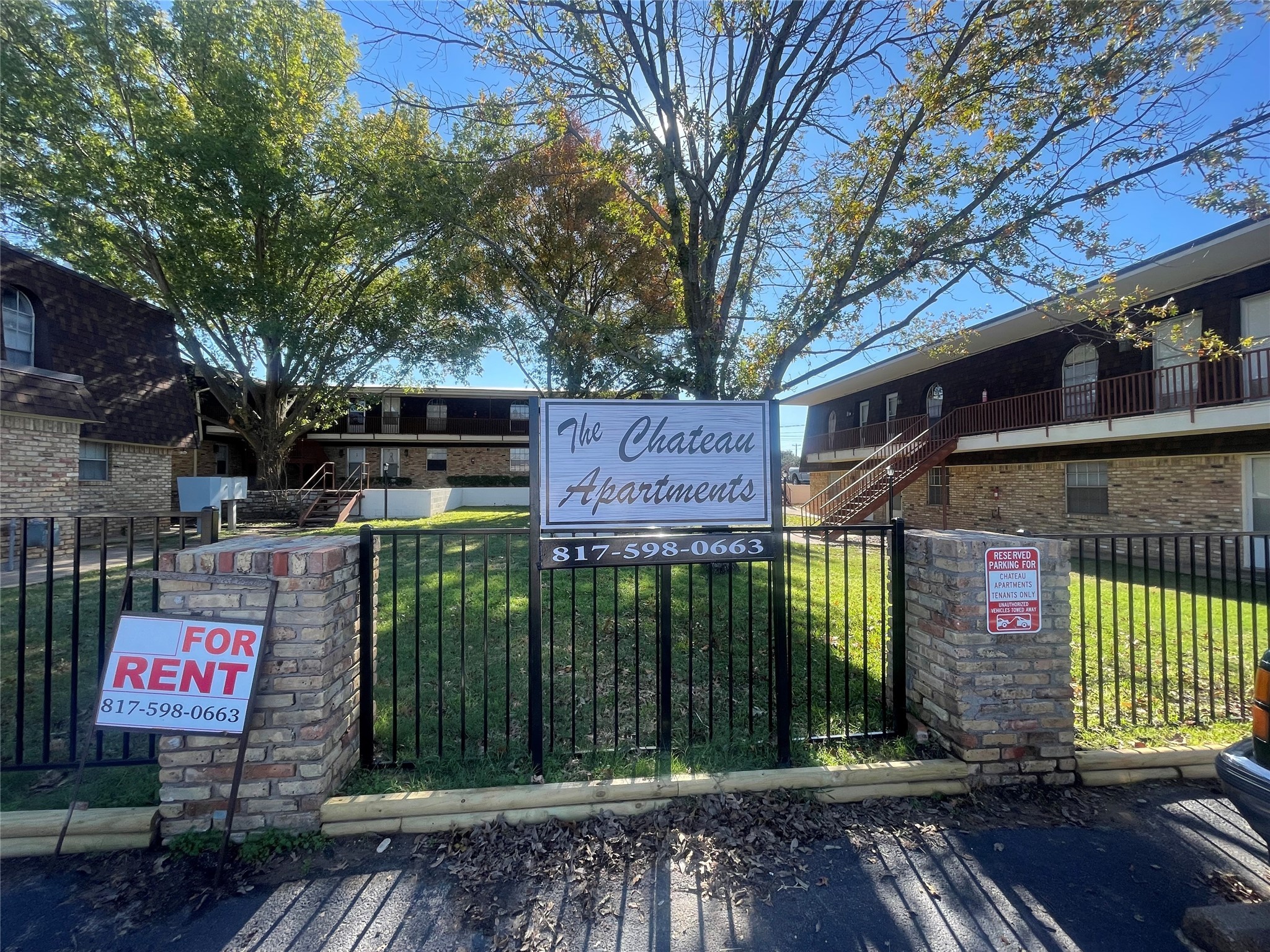 106 E Josephine Avenue Weatherford TX 76086