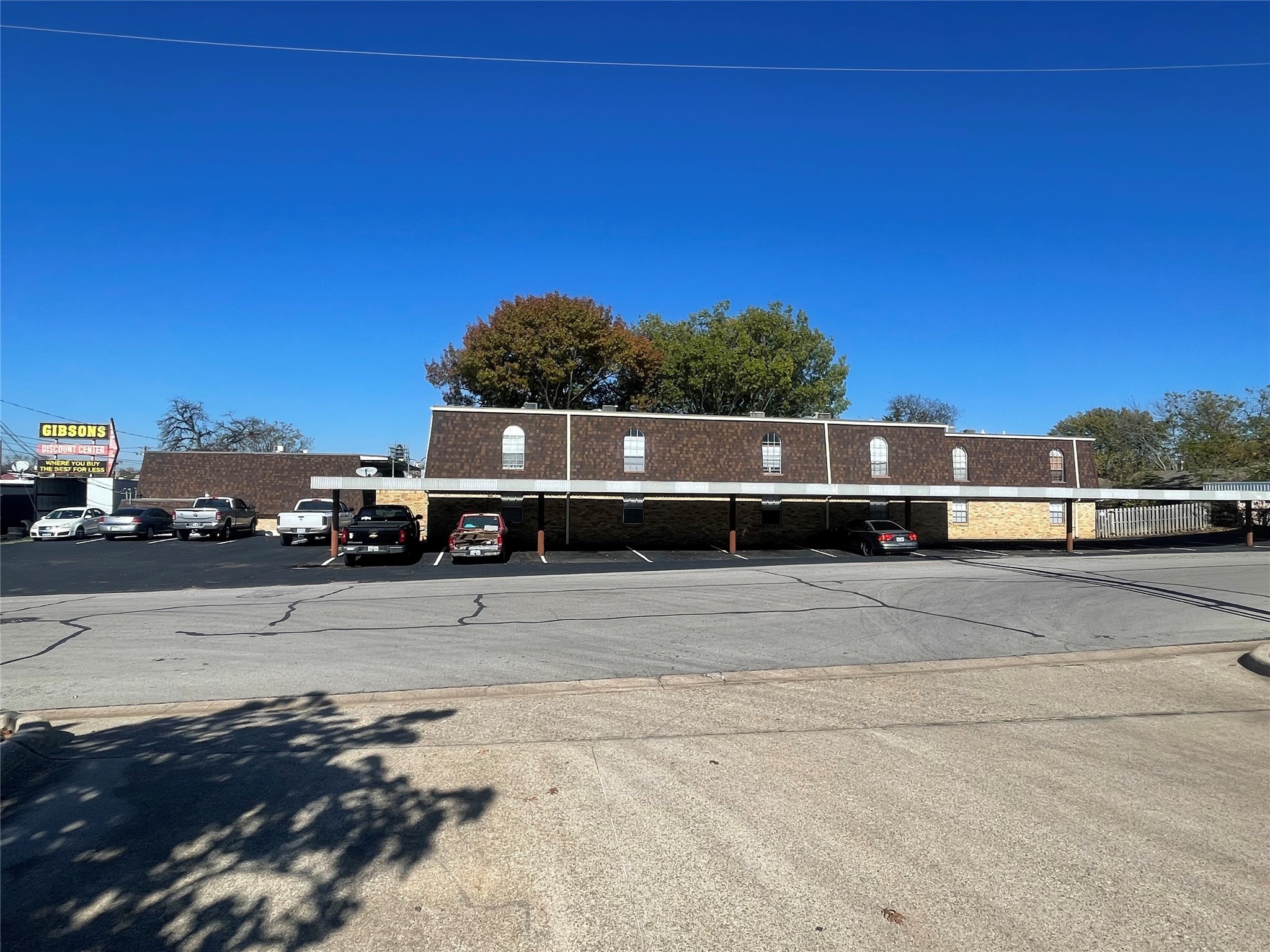 106 E Josephine Avenue Weatherford TX 76086