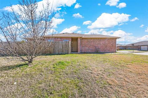 974 Lake Drive Grand Prairie TX 75051