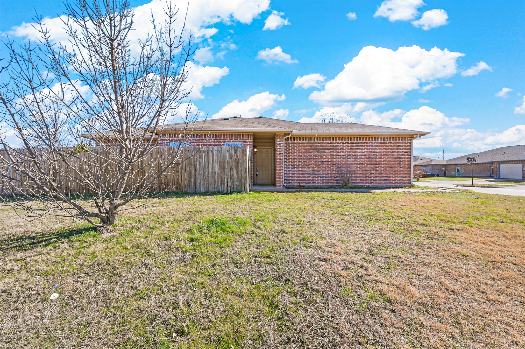 974 Lake Drive Grand Prairie TX 75051