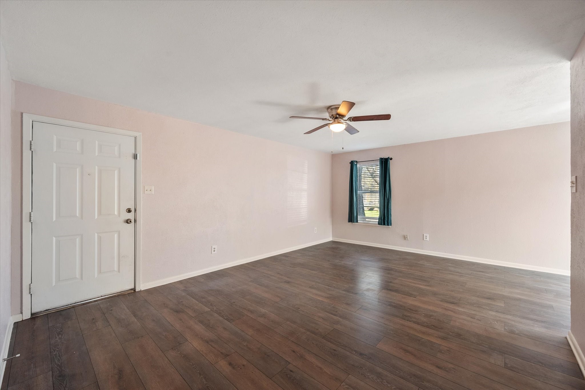 700 W 3rd Avenue Corsicana TX 75110
