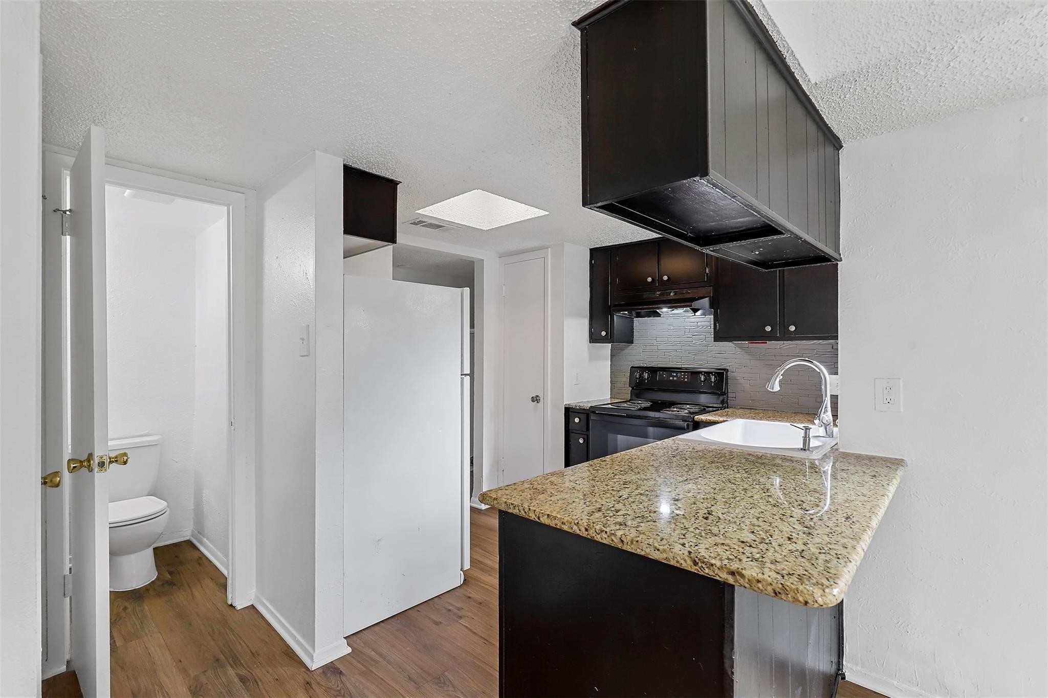 2156 Fleur De Lis Court Arlington TX 76012